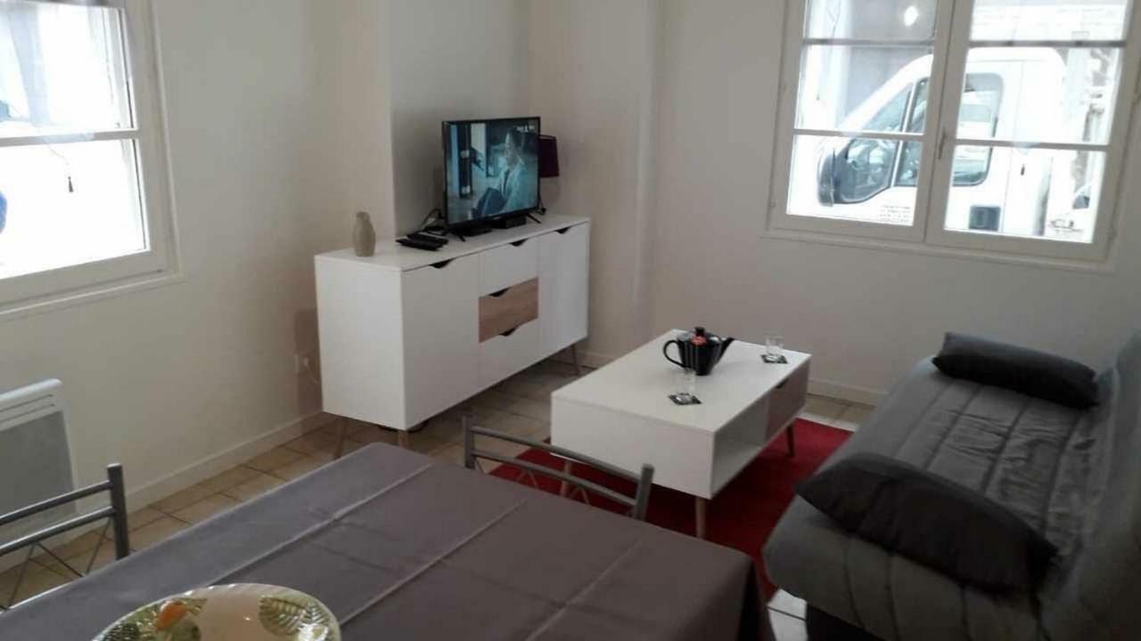 Appartement RDC, centre ville de Dieppe, 1 chambre Extérieur photo
